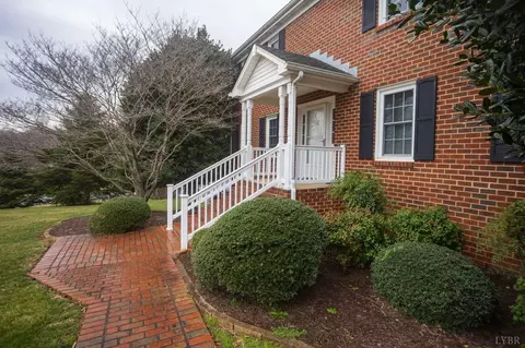 Exterior - 1018 Meadow Down Dr, Forest, VA 24551 photo 6 of 19