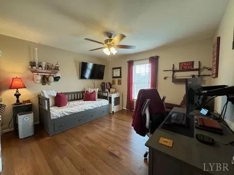 Living - 567 Beeks Ln, Spout Spring, VA 24593 photo 3 of 6