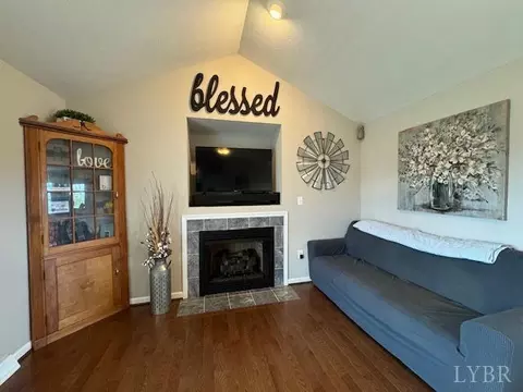 Living - 567 Beeks Ln, Spout Spring, VA 24593 photo 5 of 6