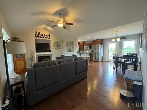 Living - 567 Beeks Ln, Spout Spring, VA 24593 photo 6 of 6