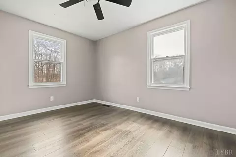 138 Walnut St, Amherst, VA 24521 photo 17