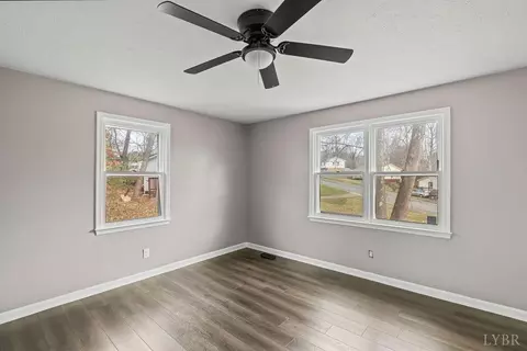 138 Walnut St, Amherst, VA 24521 photo 7