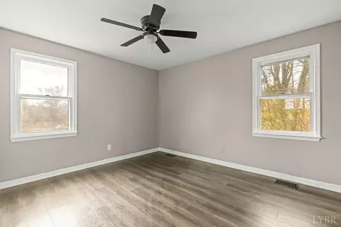 138 Walnut St, Amherst, VA 24521 photo 15