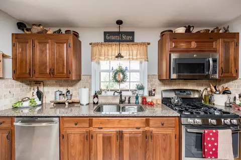 375 E Perch Rd, Monroe, VA 24574 photo 11