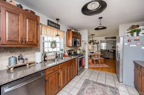 375 E Perch Rd, Monroe, VA 24574 photo 10