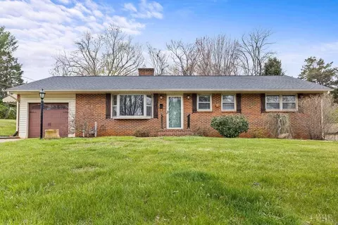 731 Sherman Dr, Lynchburg, VA 24502