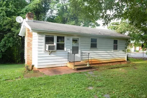 144 Winesap Rd, Madison Heights, VA 24572