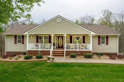 130 Collee Ln, Madison Heights, VA 24572