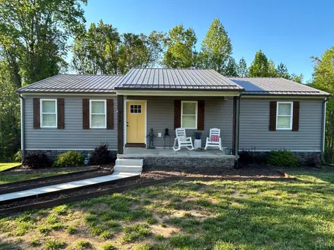 168 Orchard Dr, Madison Heights, VA 24572