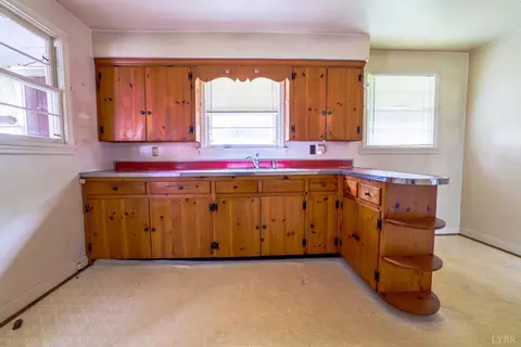 654 Leesville Road Rd, Lynchburg, VA 24502 photo 5