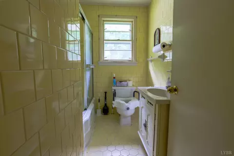 654 Leesville Road Rd, Lynchburg, VA 24502 photo 11