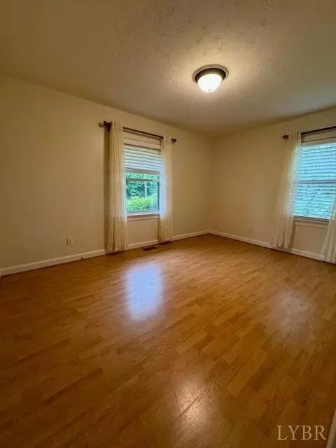 1359 Redfields Rd, Appomattox, VA 24522 photo 17