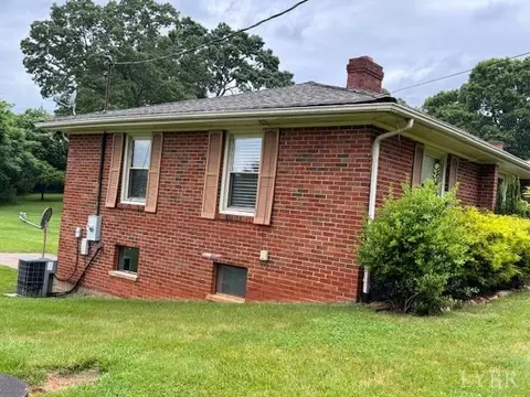 1359 Redfields Rd, Appomattox, VA 24522 photo 25