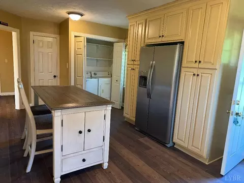 1359 Redfields Rd, Appomattox, VA 24522 photo 7