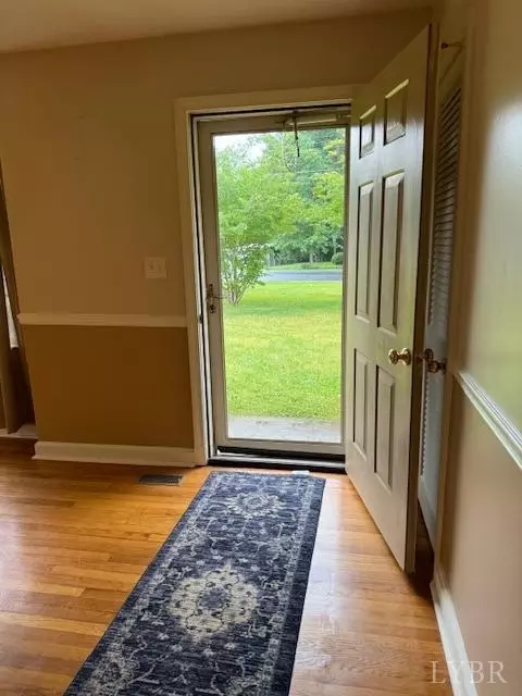 1359 Redfields Rd, Appomattox, VA 24522 photo 4