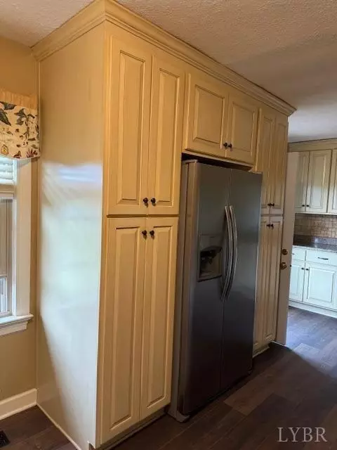 1359 Redfields Rd, Appomattox, VA 24522 photo 12