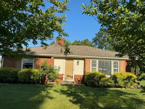 1359 Redfields Rd, Appomattox, VA 24522 photo 1