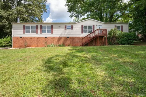 188 Grove Ave, Madison Heights, VA 24572