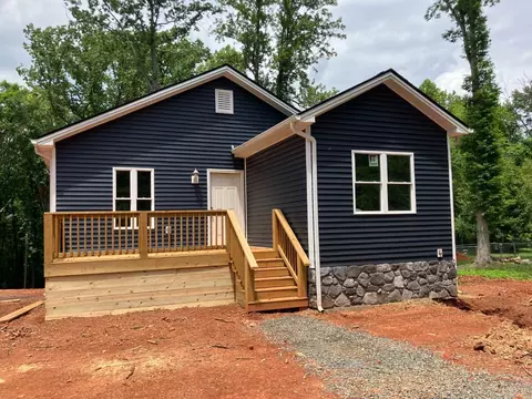 148 Oak Grove Dr, Madison Heights, VA 24572