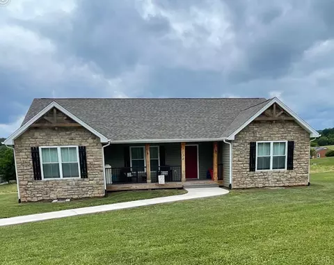 114 Hunt Club Dr, Madison Heights, VA 24572