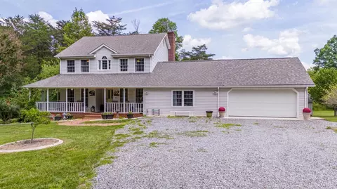 1545 Crews Shop Rd, Lynchburg, VA 24504