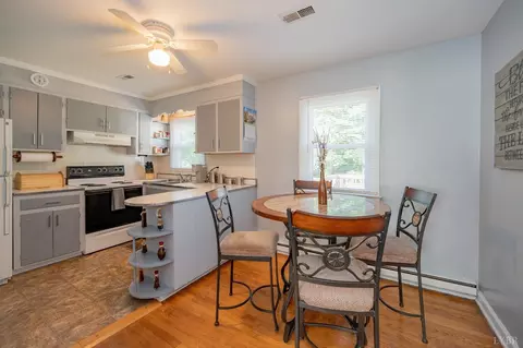 156 Rutledge Ln, Amherst, VA 24521 photo 8