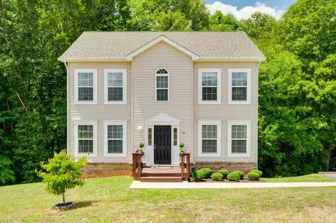 176 Wynbrooke Pl, Madison Heights, VA 24572
