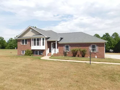128 Mansfield Dr, Madison Heights, VA 24572