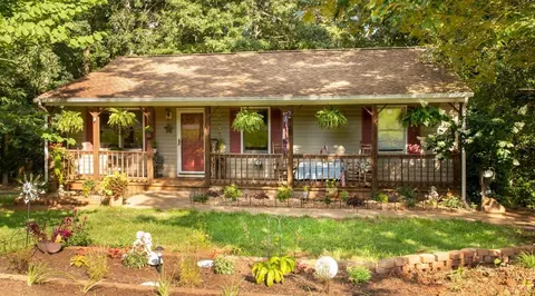 170 Melwood Dr, Madison Heights, VA 24572