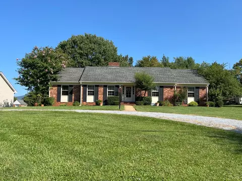 532 Winesap Rd, Madison Heights, VA 24572