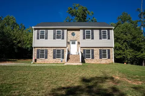651 Possum Island Rd, Madison Heights, VA 24572