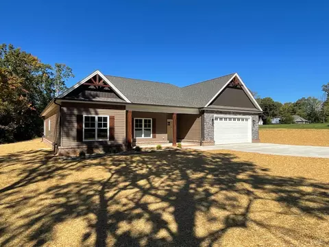 1075 Everett Rd, Forest, VA 24551 photo 3