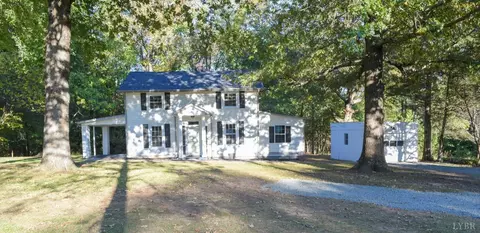 171 Pinecrest Dr, Madison Heights, VA 24572