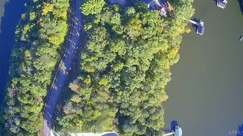 0 Heron Pointe Dr, Gretna, VA 24557