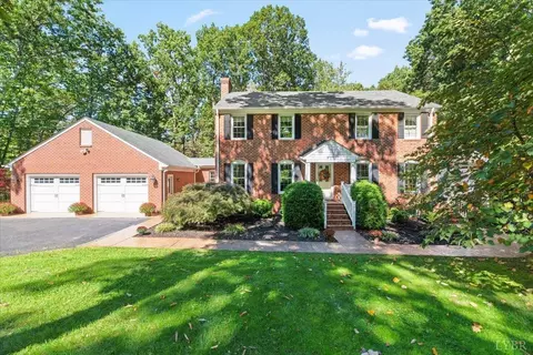 68 Long Mountain Dr, Lynchburg, VA 24504