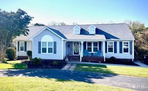 207 Sage Ln, Madison Heights, VA 24572