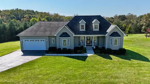 147 Stoney Creek Dr, Madison Heights, VA 24572