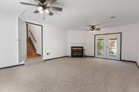 594 Viewmont Dr, Evington, VA 24550 photo 5