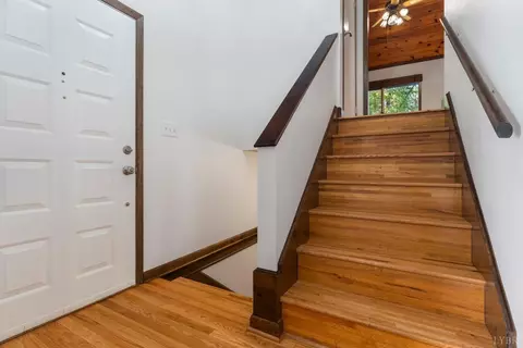 594 Viewmont Dr, Evington, VA 24550 photo 7
