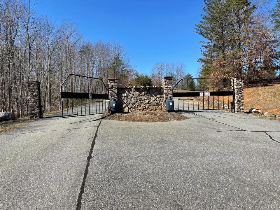  148 Eagle Pointe Shrs, Pittsville, VA 24139 photo 8