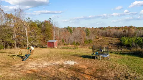 276 Beeks Ln, Spout Spring, VA 24593 photo 4