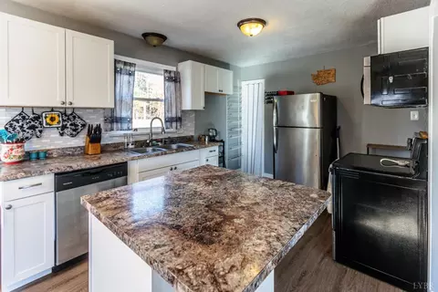 441 Eldon Rd, Appomattox, VA 24522 photo 8