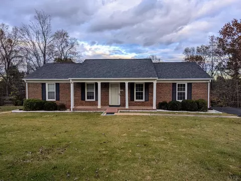 248 Arrowhead Dr, Madison Heights, VA 24572