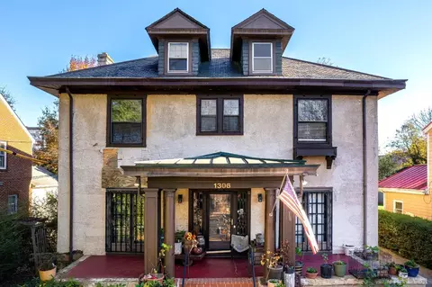 1306 Pierce St, Lynchburg, VA 24501