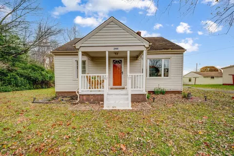 2448 Galts Mill Rd, Madison Heights, VA 24572