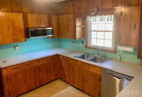 166 Rector Rd, Concord, VA 24538 photo 9