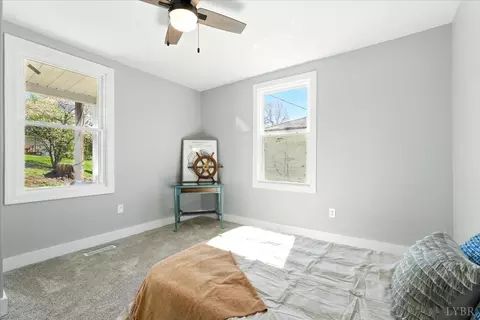 136 A St, Monroe, VA 24574 photo 6