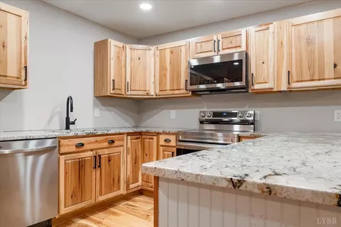 136 A St, Monroe, VA 24574 photo 10