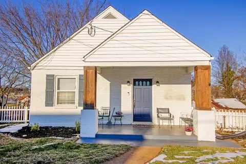 117 Woodys Ln, Madison Heights, VA 24572