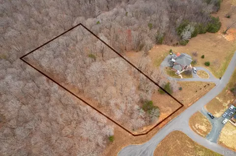 4 Learning Ln, Madison Heights, VA 24572